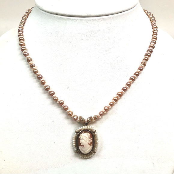 Extasia Feminine Hand Carved Shell Cameo on Beautiful Seed Pearl Necklace - Picture 3 of 11